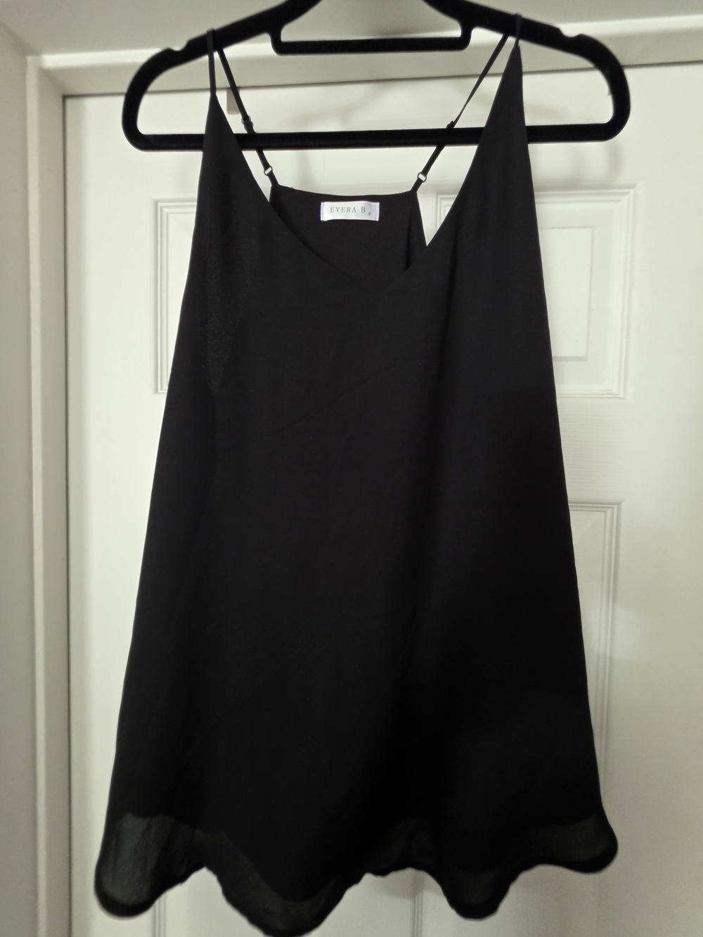 ✨ Evera B Black V-Neck Spaghetti Strap Camisole Tank Top ✨